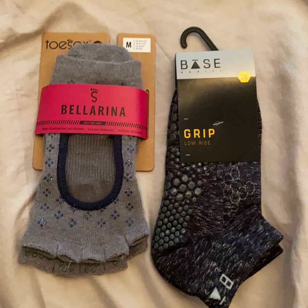 2 prs Toesox Bellarina half toe grip gray blue & Base 33 grip low rise charcoal